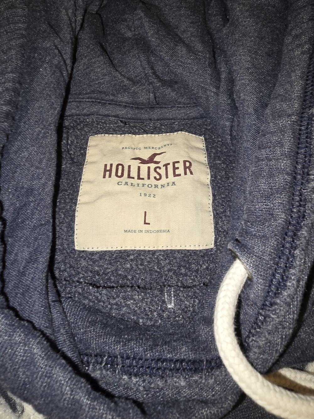 Hollister Gray Pullover Hoodie with White Logo - Picture 4 of 4